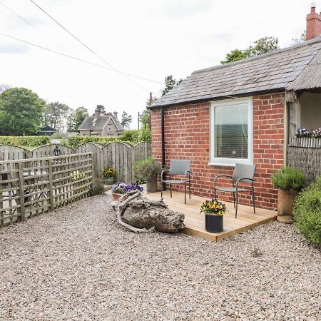 St Cuthbert'S Cottage Beal Buitenkant foto