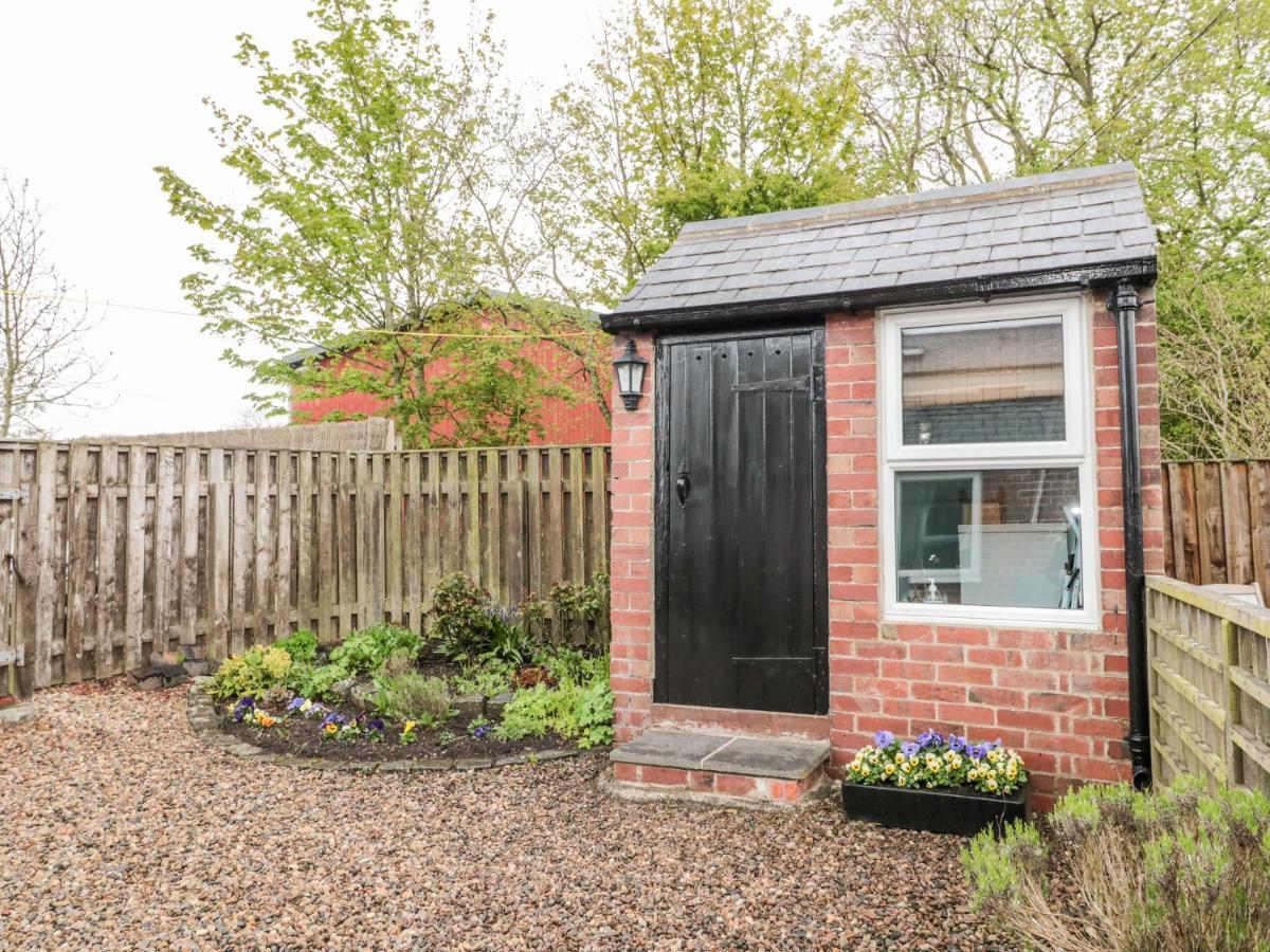 St Cuthbert'S Cottage Beal Buitenkant foto