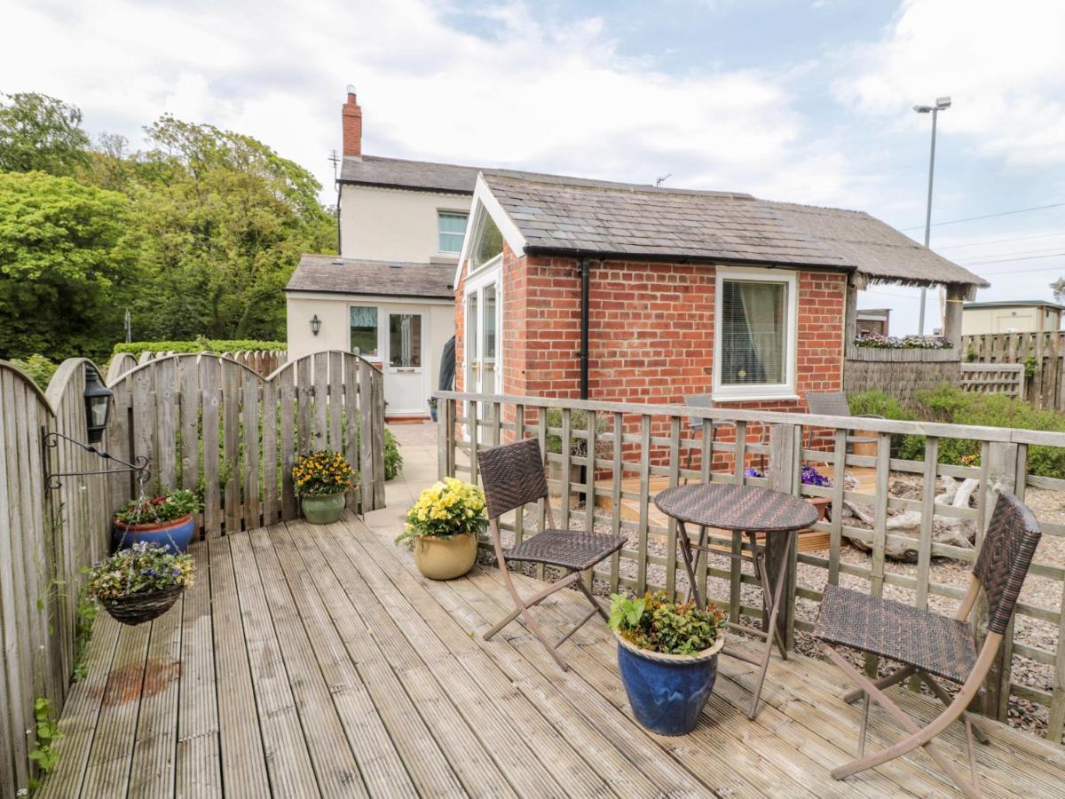 St Cuthbert'S Cottage Beal Buitenkant foto